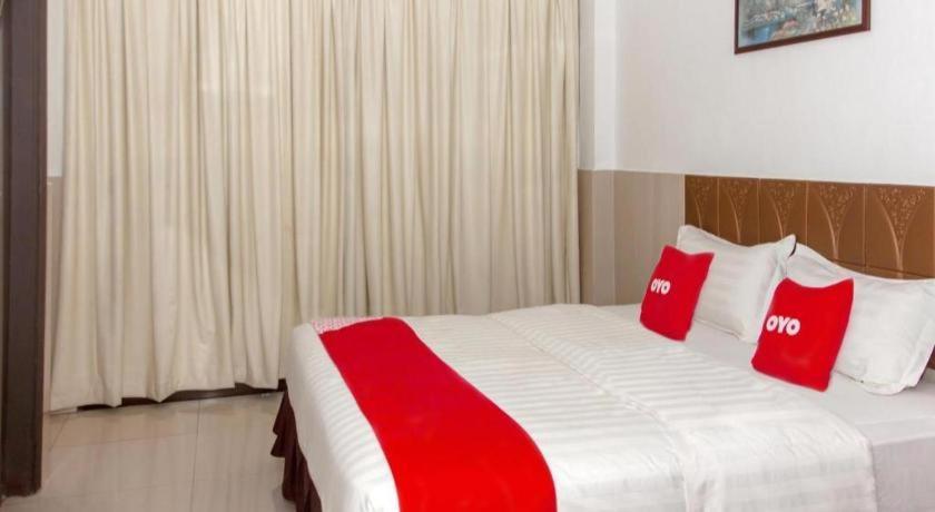 Oyo 89851 Leila Hotel SDK Exterior foto