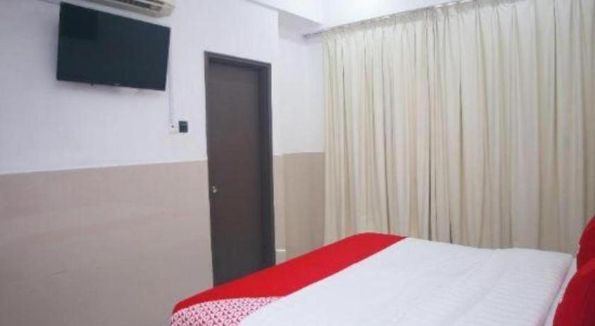 Oyo 89851 Leila Hotel SDK Exterior foto