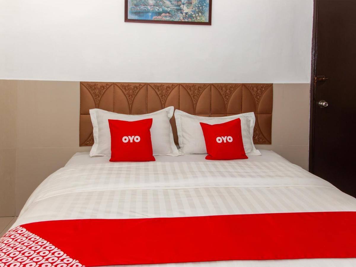 Oyo 89851 Leila Hotel SDK Exterior foto